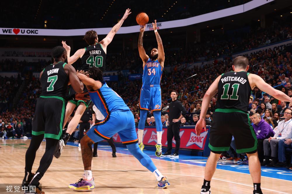 仅突显了两 仅突显了两